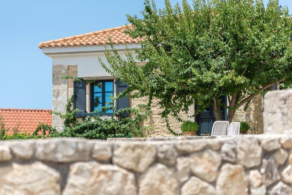 Villa Aiolia Kondoyenadha Ngoại thất bức ảnh