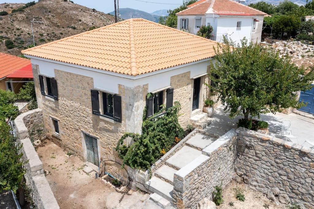 Villa Aiolia Kondoyenadha Ngoại thất bức ảnh