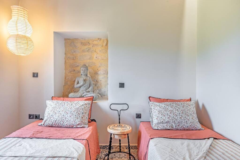 Villa Aiolia Kondoyenadha Ngoại thất bức ảnh