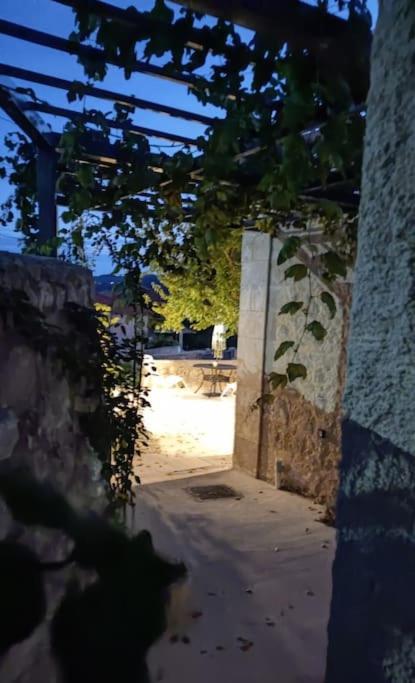 Villa Aiolia Kondoyenadha Ngoại thất bức ảnh