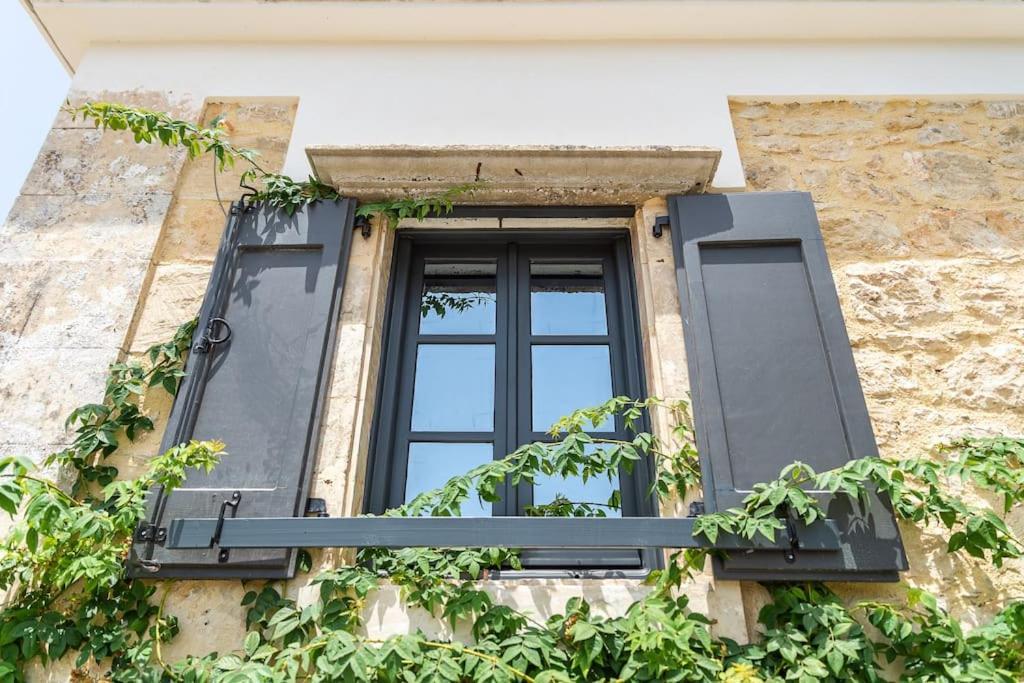 Villa Aiolia Kondoyenadha Ngoại thất bức ảnh