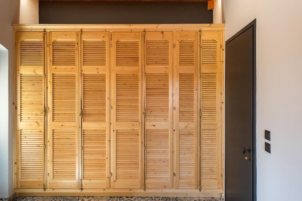 Villa Aiolia Kondoyenadha Ngoại thất bức ảnh